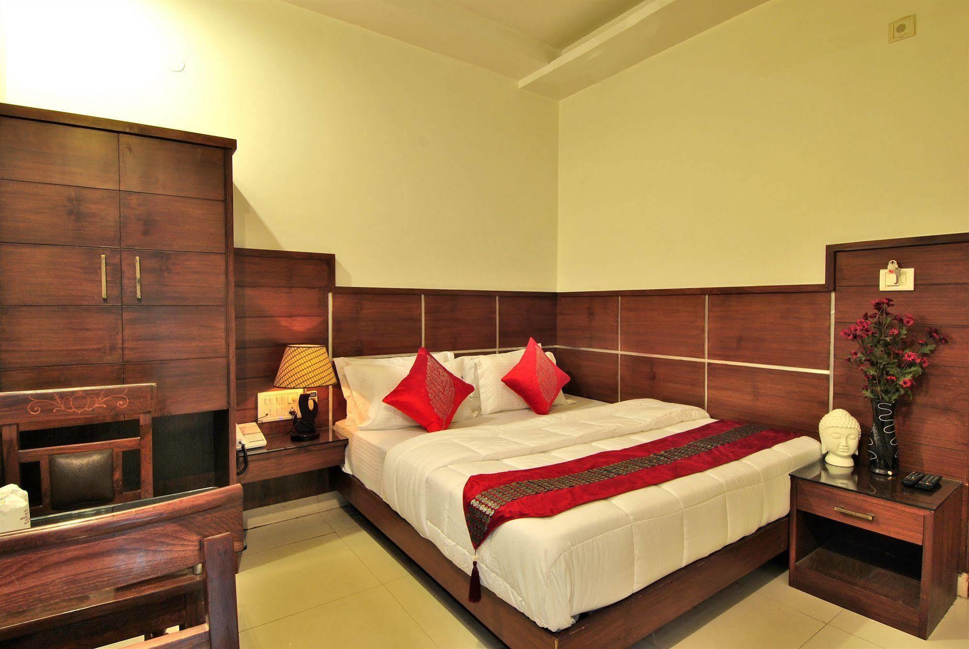 Hotel Toronto New Delhi Luaran gambar